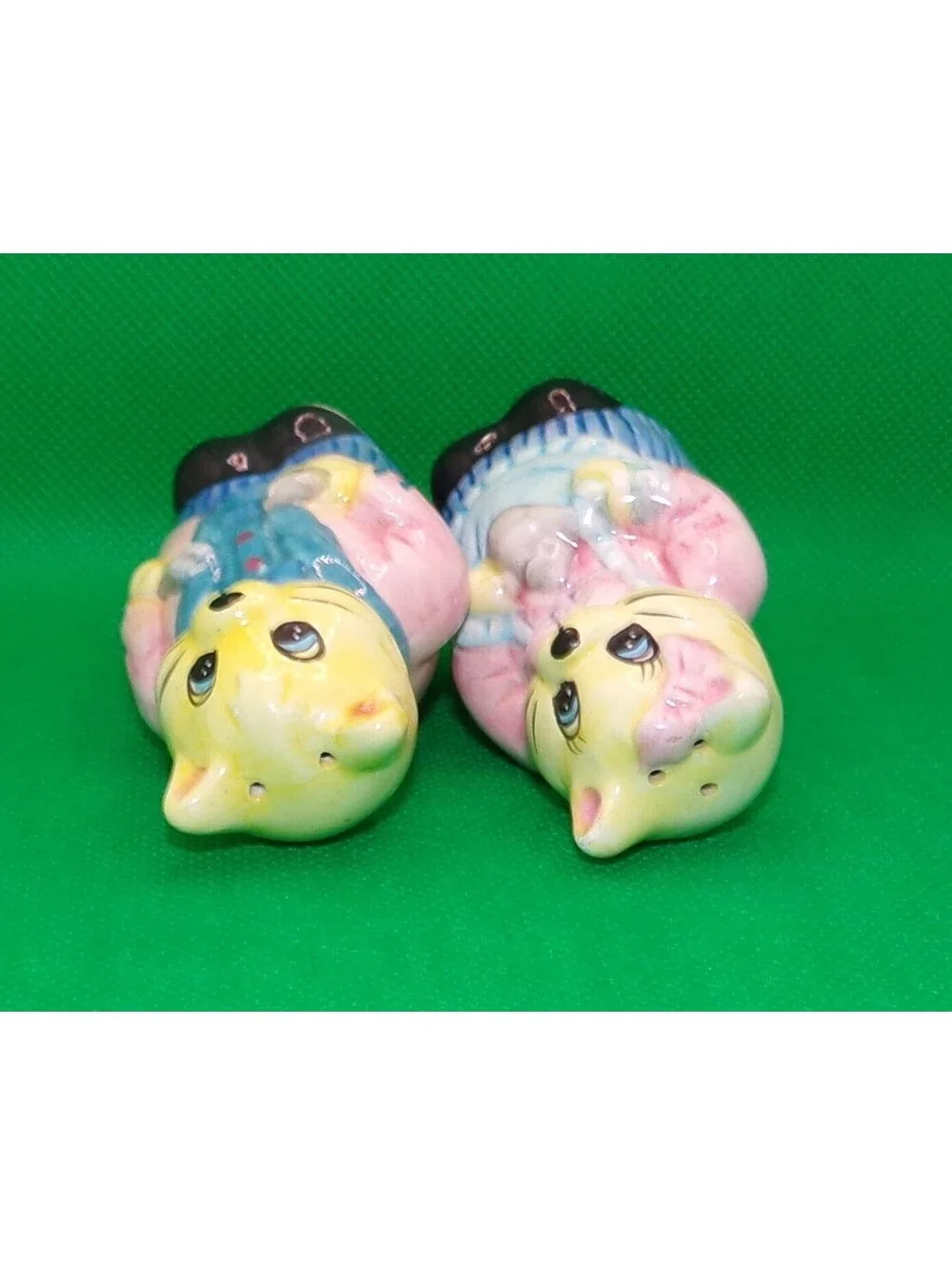 VINTAGE AVON CAT KITTEN SALT PEPPER SHAKERS SET ANTHROPOMORPHIC